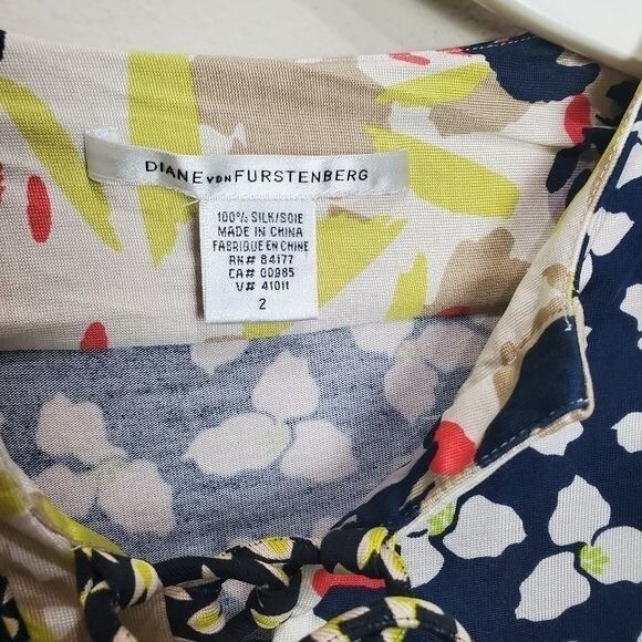 Diane von Furstenberg Women Floral 100% Silk Tunic Shift Dress SZ 2 Navy White - Picture 4 of 10